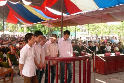 Án tử hình dành cho kẻ giết người, cướp xe - 1