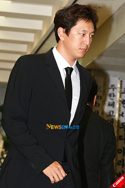 Nhiều ngôi sao tới chia buồn với gia đình Andre Kim - 14