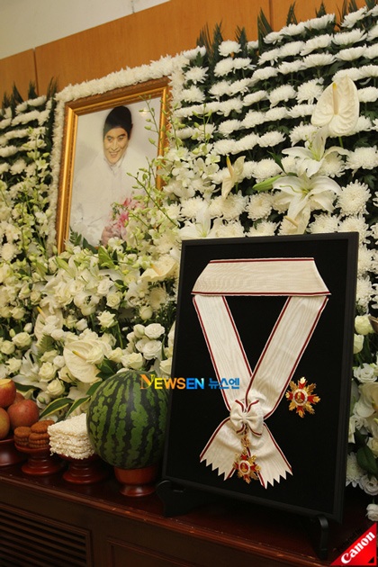 Nhiều ngôi sao tới chia buồn với gia đình Andre Kim - 2