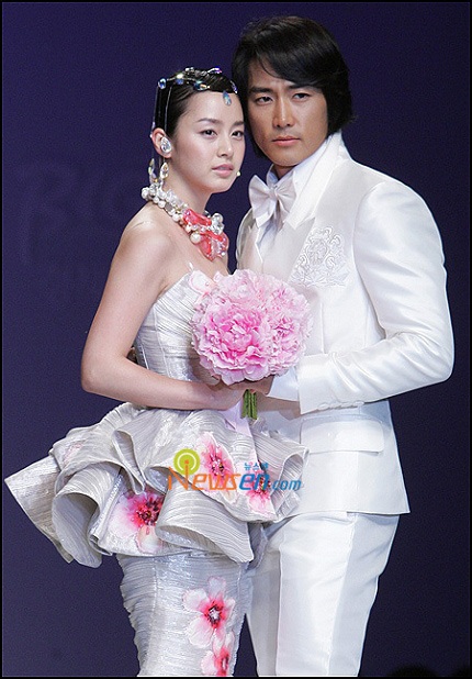 Các sao từng xuất hiện trong show diễn của Andre Kim - 17