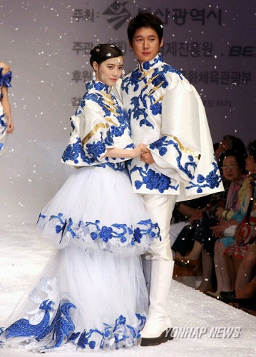 Các sao từng xuất hiện trong show diễn của Andre Kim - 30