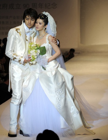 Các sao từng xuất hiện trong show diễn của Andre Kim - 32