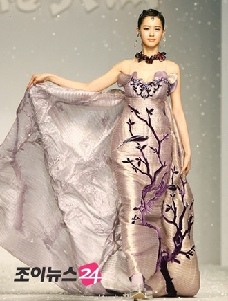 Các sao từng xuất hiện trong show diễn của Andre Kim - 36