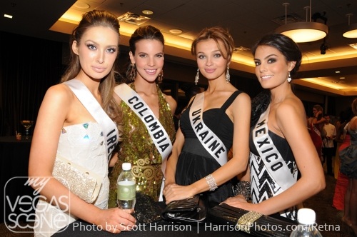 Mỹ nhân vui đùa trong tiệc tối - 29 Mỹ nhân vui đùa trong tiệc tối - 29