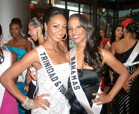 Mỹ nhân vui đùa trong tiệc tối - 15 Mỹ nhân vui đùa trong tiệc tối - 15