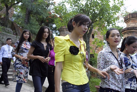 City tour cùng người đẹp - 9 City tour cùng người đẹp - 9