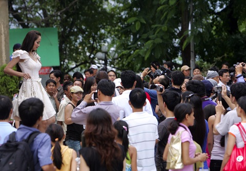 City tour cùng người đẹp - 12 City tour cùng người đẹp - 12