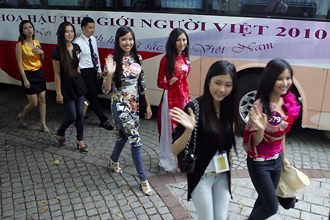 City tour cùng người đẹp - 2 City tour cùng người đẹp - 2