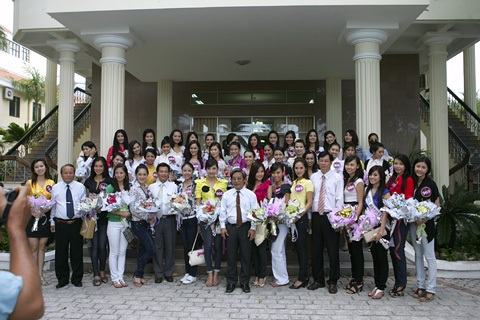 City tour cùng người đẹp - 8 City tour cùng người đẹp - 8