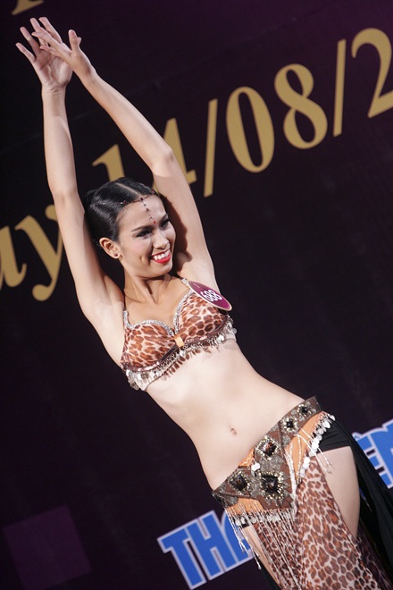 Nguyễn Thanh Huyền vinh danh Người đẹp tài năng - 3 Nguyễn Thanh Huyền vinh danh Người đẹp tài năng - 3