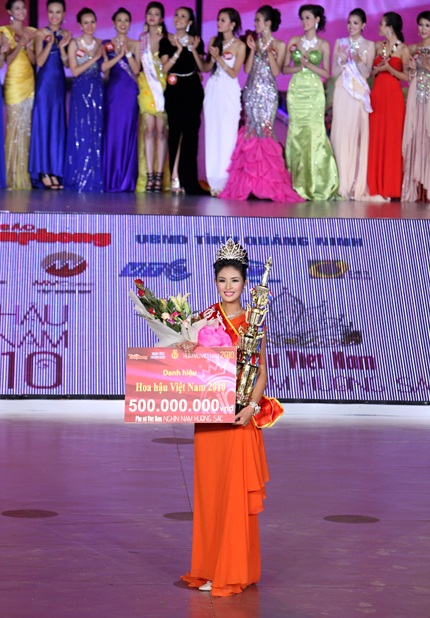 Con đường trở thành Hoa hậu Việt Nam của Ngọc Hân - 20 Con đường trở thành Hoa hậu Việt Nam của Ngọc Hân - 20