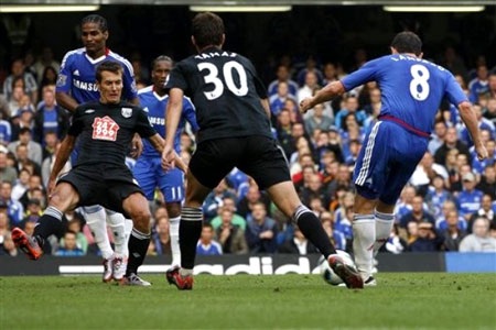 Drogba lập hat-trick, Chelsea đại thắng ngày mở màn - 3