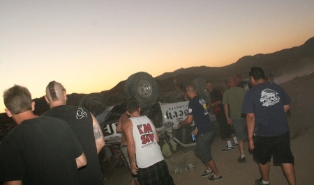 Tai nạn thảm khốc trong một cuộc đua off-road - 1