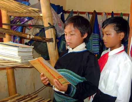 Chuyện học chữ ở bản Thác Xa - 2