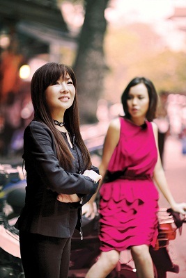 Ngắm người đẹp Việt Nam quyến rũ nơi phố cổ - 3 Ngắm người đẹp Việt Nam quyến rũ nơi phố cổ - 3