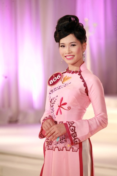 Người đẹp Áo dài Phạm Thị Thùy Linh tự hào về quốc phục - 9 Người đẹp Áo dài Phạm Thị Thùy Linh tự hào về quốc phục - 9