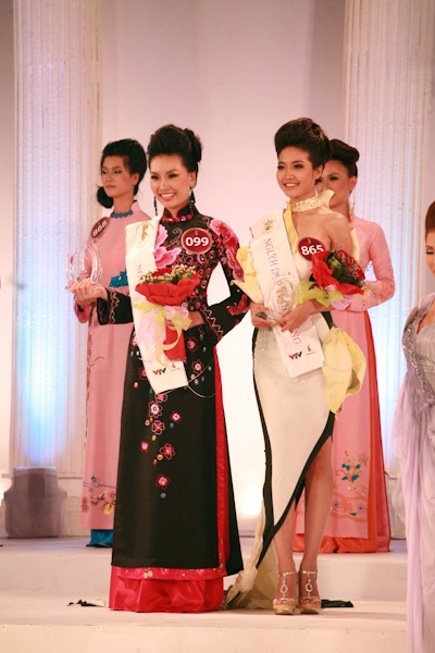 Người đẹp Áo dài Phạm Thị Thùy Linh tự hào về quốc phục - 19 Người đẹp Áo dài Phạm Thị Thùy Linh tự hào về quốc phục - 19