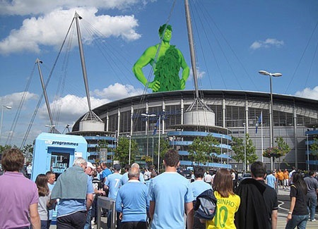 Biếm họa về tân binh Javier Hernandez của MU - 12