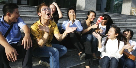 Đối diện với những cú sốc ở giảng đường đại học - 1