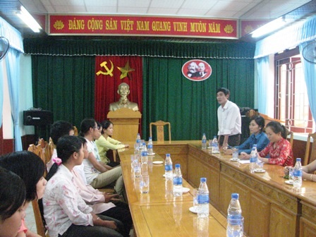 Thanh Hóa: Gặp mặt 9 học sinh được nhận học bổng vượt khó - 1 Thanh Hóa: Gặp mặt 9 học sinh được nhận học bổng vượt khó - 1