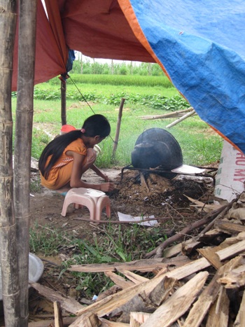 Nhói lòng trước gia cảnh thương binh mang bệnh K  - 1