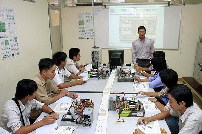Dựng hành trang lập nghiệp với “Bằng đôi” CNTT - 2