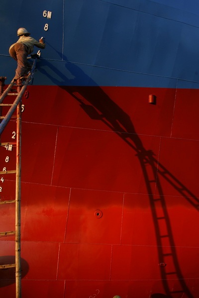 Triển lãm ảnh “Up & Down” và hoạt động đấu giá từ thiện - 2 Triển lãm ảnh “Up & Down” và hoạt động đấu giá từ thiện - 2