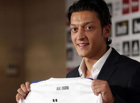 Oezil sẽ thành công như các bậc tiền bối người Đức ở Bernabeu? - 1 Oezil sẽ thành công như các bậc tiền bối người Đức ở Bernabeu? - 1