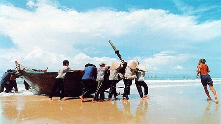 Triển lãm ảnh “Up & Down” và hoạt động đấu giá từ thiện - 6 Triển lãm ảnh “Up & Down” và hoạt động đấu giá từ thiện - 6