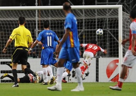 Đại diện Italia và TBN thất thế ở vòng play-off Champions League - 3 Đại diện Italia và TBN thất thế ở vòng play-off Champions League - 3