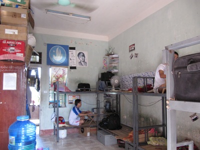 Bắt được bọ xít nghi hút máu người trong ký túc xá - 2