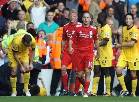 Phóng xe bạt mạng, Joe Cole đối mặt án treo bằng - 1