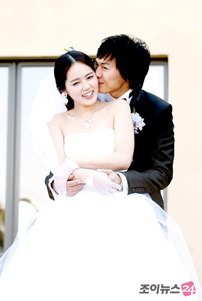 Vợ chồng Han Ga In - Yeon Jung Hoon bị tung tin đồn ly dị - 1 Vợ chồng Han Ga In - Yeon Jung Hoon bị tung tin đồn ly dị - 1