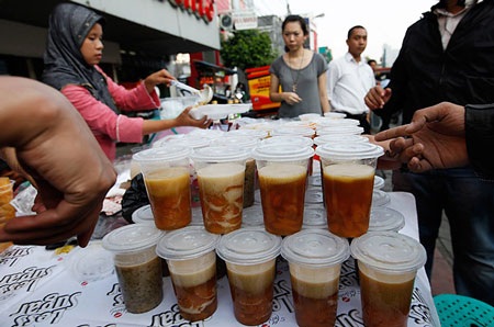 Khám phá bữa “xả chay” của người Hồi giáo - 3 Khám phá bữa “xả chay” của người Hồi giáo - 3