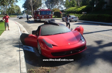 Siêu xe Ferrari 458 Italia phát hỏa ở Mỹ  - 3