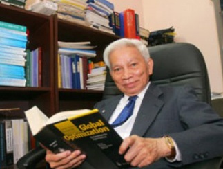 GS Ngô Bảo Châu - “quả đấm” mạnh của nền Toán học Việt Nam - 3 GS Ngô Bảo Châu - “quả đấm” mạnh của nền Toán học Việt Nam - 3