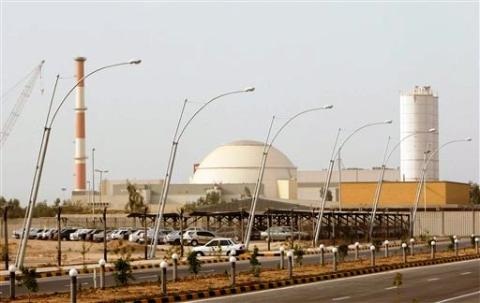 Iran phóng thử thành công tên lửa đất đối đất - 1 Iran phóng thử thành công tên lửa đất đối đất - 1