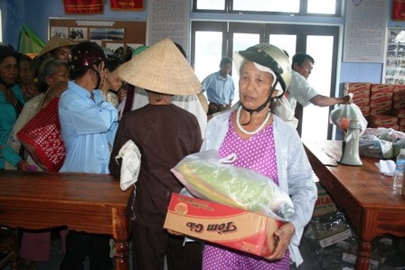 Kết thúc hành trình chia sẻ tình thương - 3 Kết thúc hành trình chia sẻ tình thương - 3