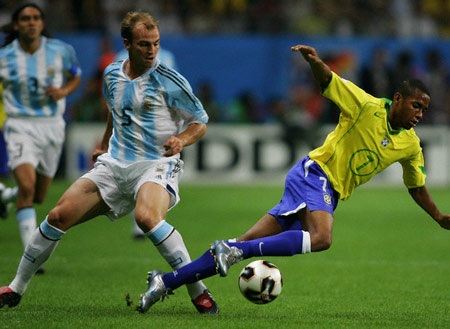 Zanetti và Cambiasso trở lại ĐT Argentina - 1 Zanetti và Cambiasso trở lại ĐT Argentina - 1