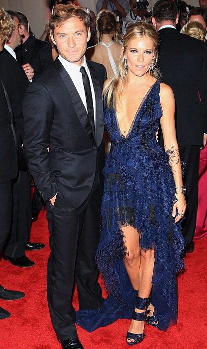 Jude Law và Sienna Miller đã làm đám cưới tại Lào - 1 Jude Law và Sienna Miller đã làm đám cưới tại Lào - 1