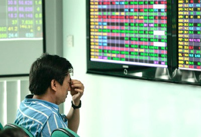 VN-Index giảm 12 điểm, xuống sát mốc 440 điểm - 1