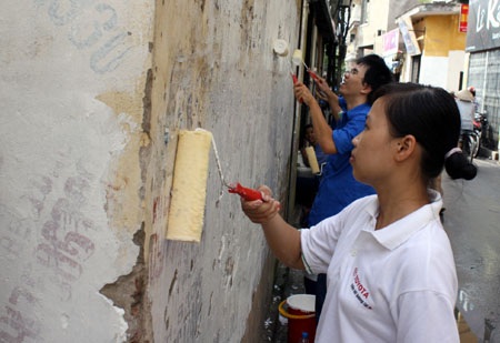 Tuổi trẻ thủ đô ra quận bóc xoá quảng cáo, rao vặt - 2