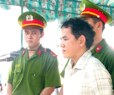 Tử hình kẻ chặt xác người tình thành 16 khúc - 1