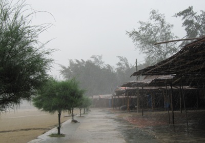 Bão “rình rập”, các địa phương khẩn trương phòng chống - 17