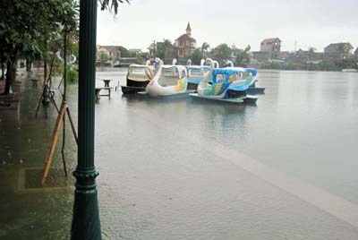 Bão “rình rập”, các địa phương khẩn trương phòng chống - 10