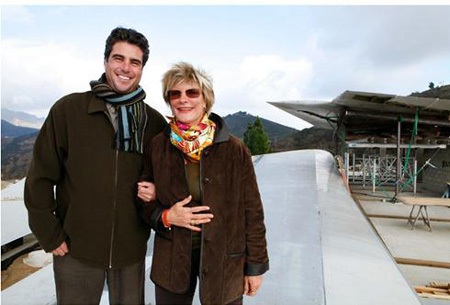 Khám phá biệt thự được xây từ máy bay Boeing 747 - 4