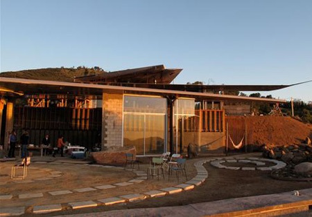 Khám phá biệt thự được xây từ máy bay Boeing 747 - 6