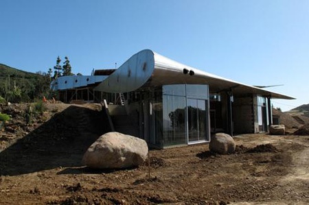 Khám phá biệt thự được xây từ máy bay Boeing 747 - 3