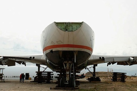 Khám phá biệt thự được xây từ máy bay Boeing 747 - 9