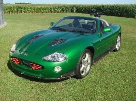 Bộ sưu tập xe, thuyền của một người hâm mộ 007 - 11